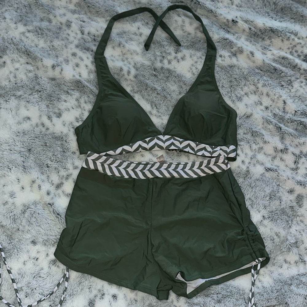 Swim suit